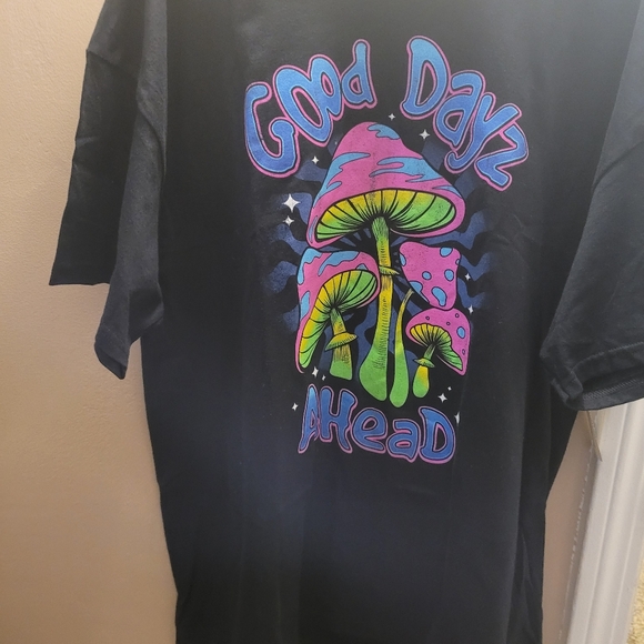 NWOT Colorful Graphic T-Shirt with Mushrooms Says Good Days Ahead. - Picture 3 of 5